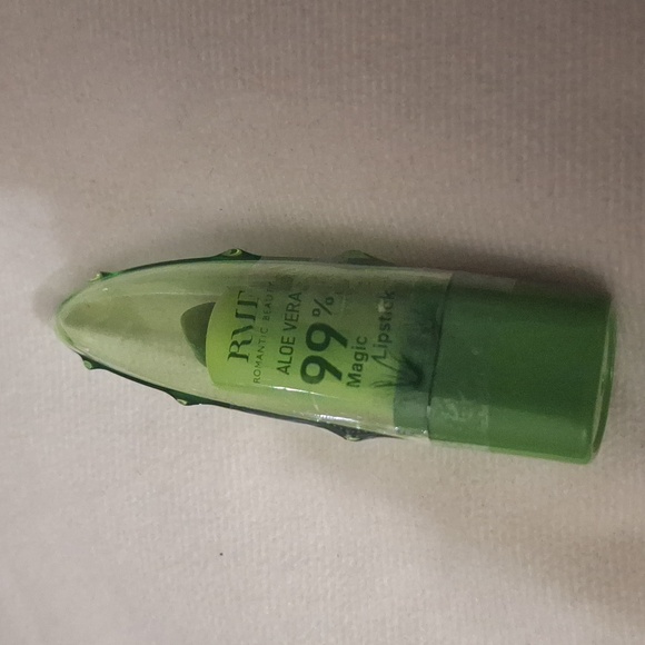 Magic lipstick - Picture 2 of 3